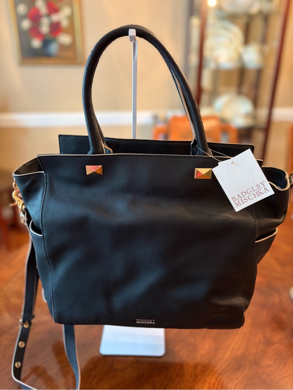 NWT Elegant Black Badgley Mischka “Janelle” Bag in Saffiano Leather